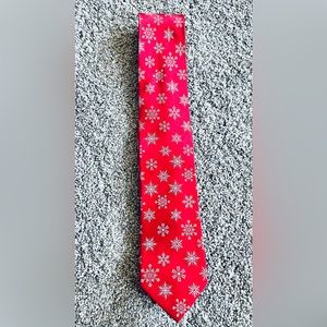 John Ashford Christmas snowflake tie (red & white)